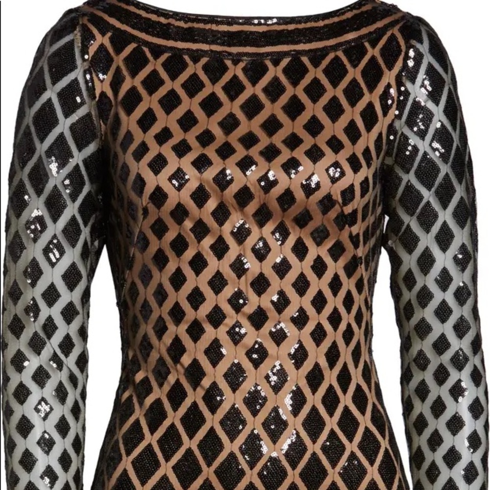 Diamond Sequin Minidress
SHO BY TADASHI SHOJI